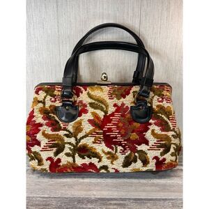 Vintage JR Usa Women's Carpet Bag Multicolor Tapestry Floral Clasp Inner Pocket